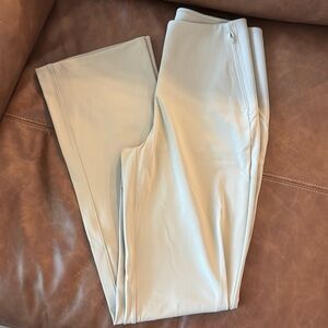 Size 6 Lululemon trousers